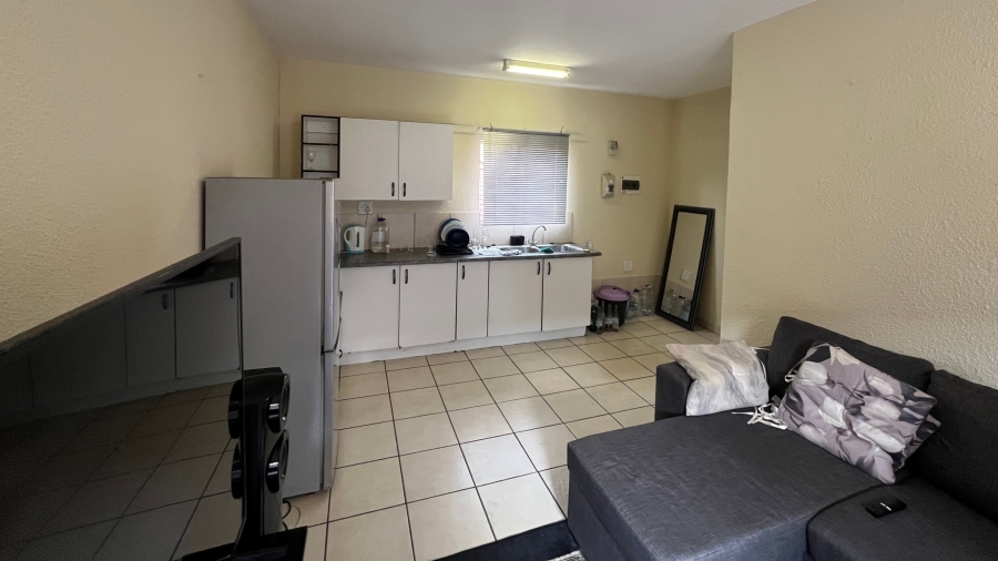 1 Bedroom Property for Sale in Rustenburg Central North West
